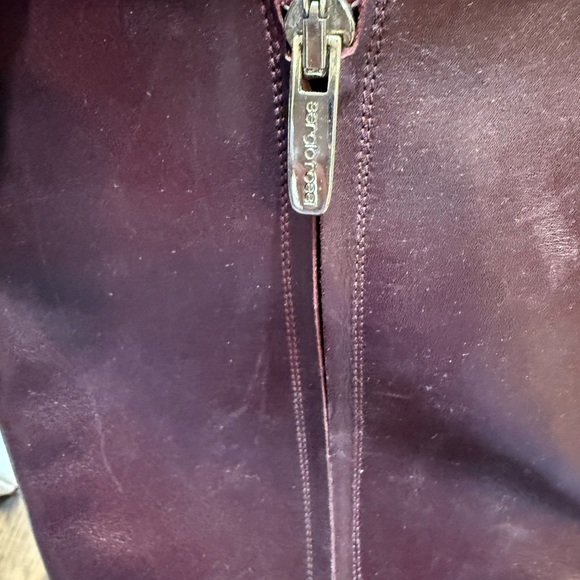 Chic Maroon Heeled Boots - Picture 3 of 4